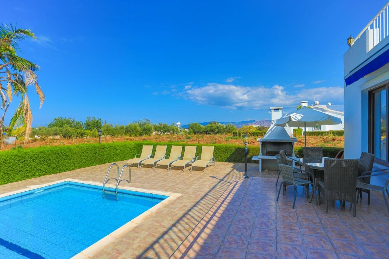 Villa Stavriella ลาตซี ภายนอก รูปภาพ